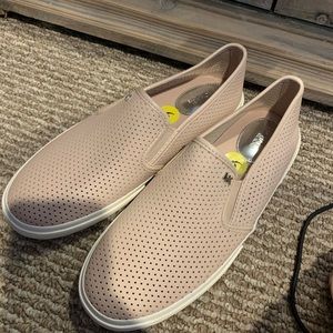 Micheal kors pink shoes